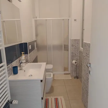 アパート Renovated Near Metro And Station - Laurana ミラノ